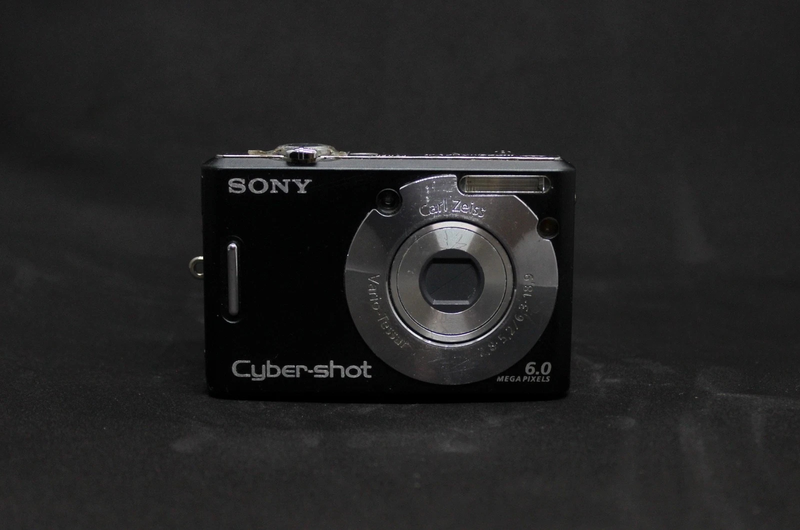 SONY DSC-W40 Cybershot 3X Optical Zoom (NOT WORKING)