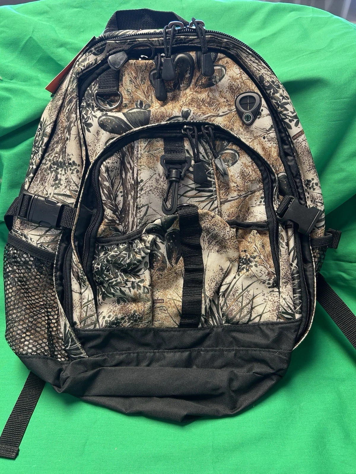 NWT Game Guard Outdoors Hunting Hiking Desert Backpack Camo Camping